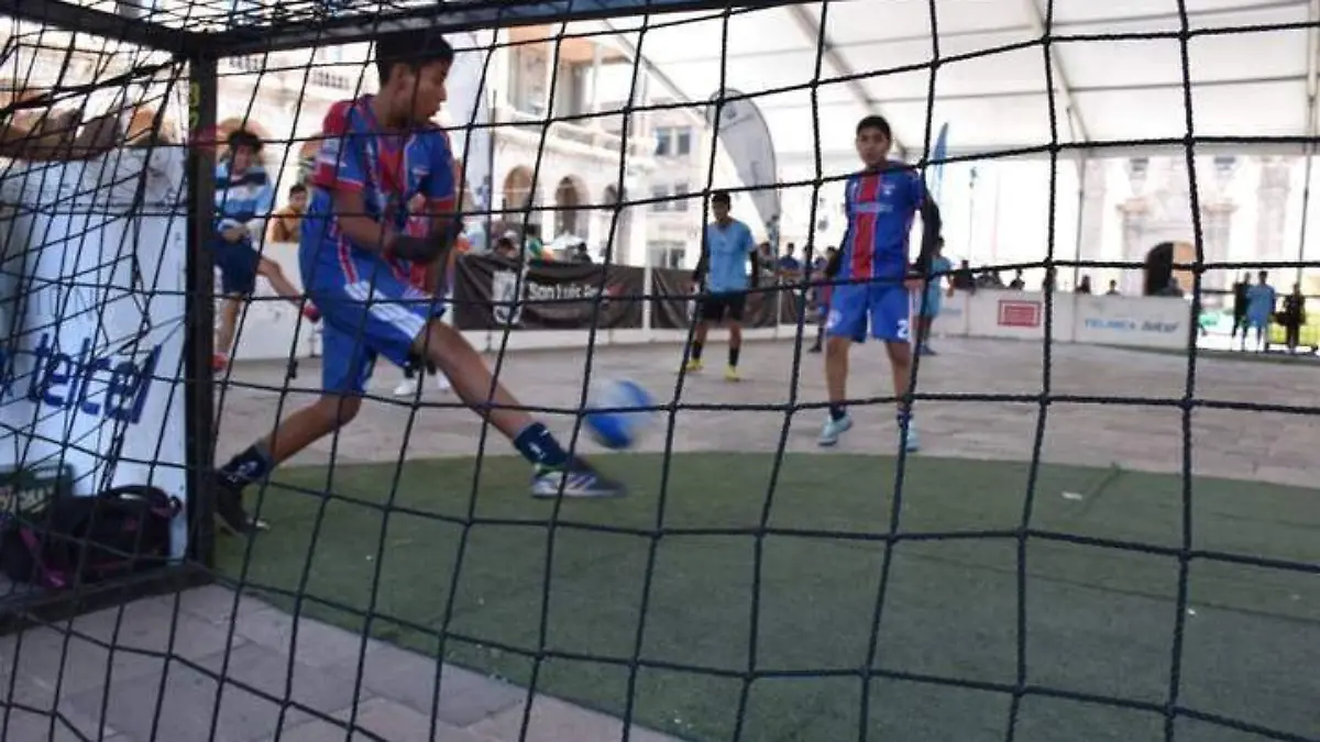 Torneo De la Calle a la Cancha